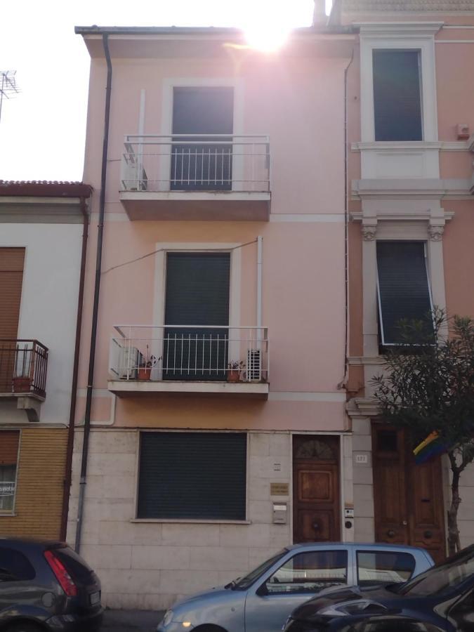 Mazzini Affittacamere Viareggio Exteriér fotografie